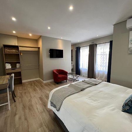 Le'Ciara Luxury Guest House Йоханнесбург Экстерьер фото