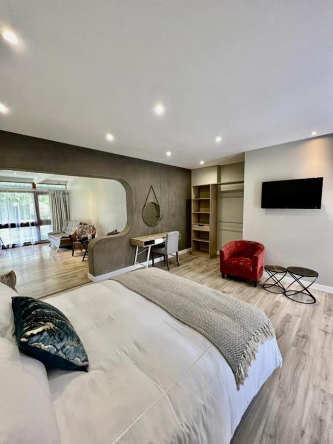 Le'Ciara Luxury Guest House Йоханнесбург Экстерьер фото