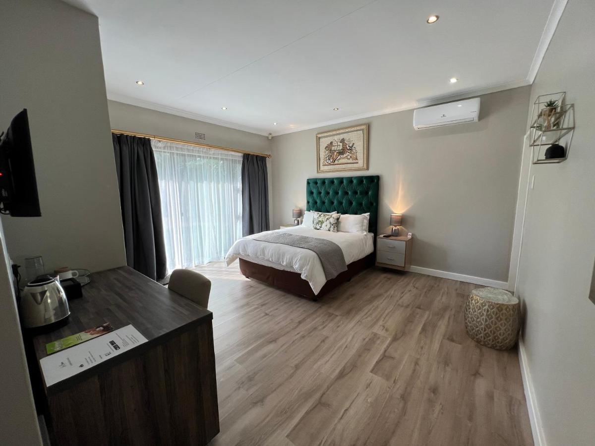 Le'Ciara Luxury Guest House Йоханнесбург Экстерьер фото