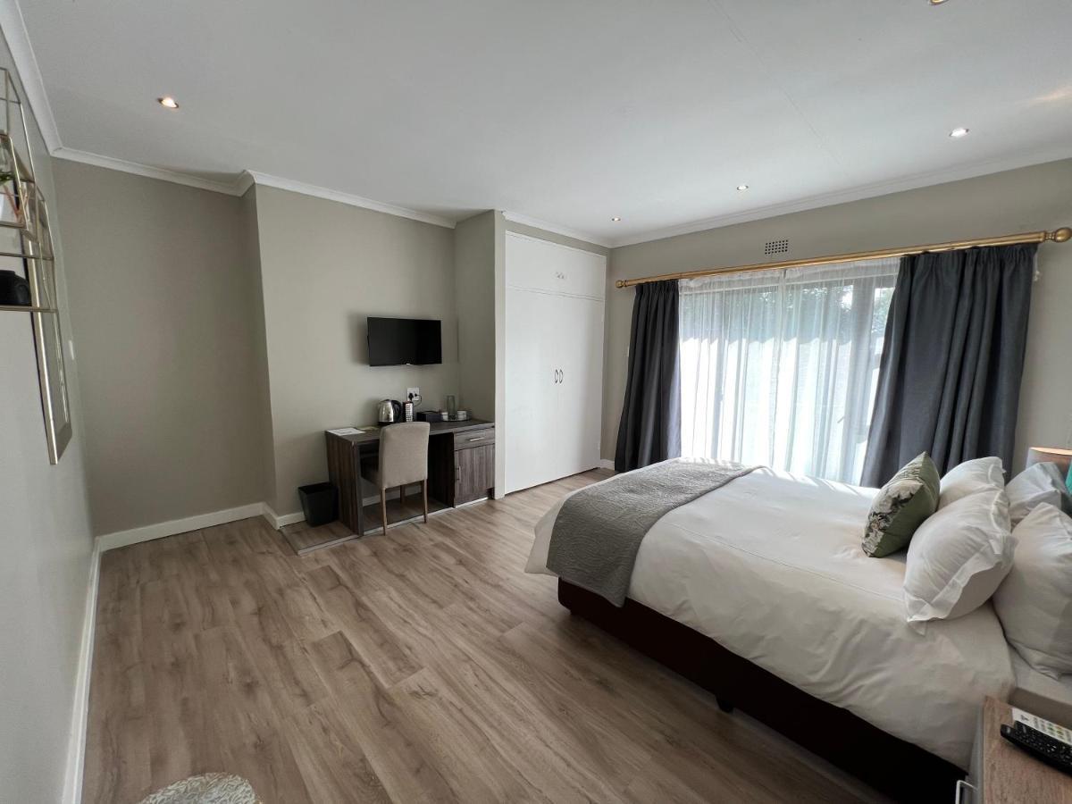 Le'Ciara Luxury Guest House Йоханнесбург Экстерьер фото