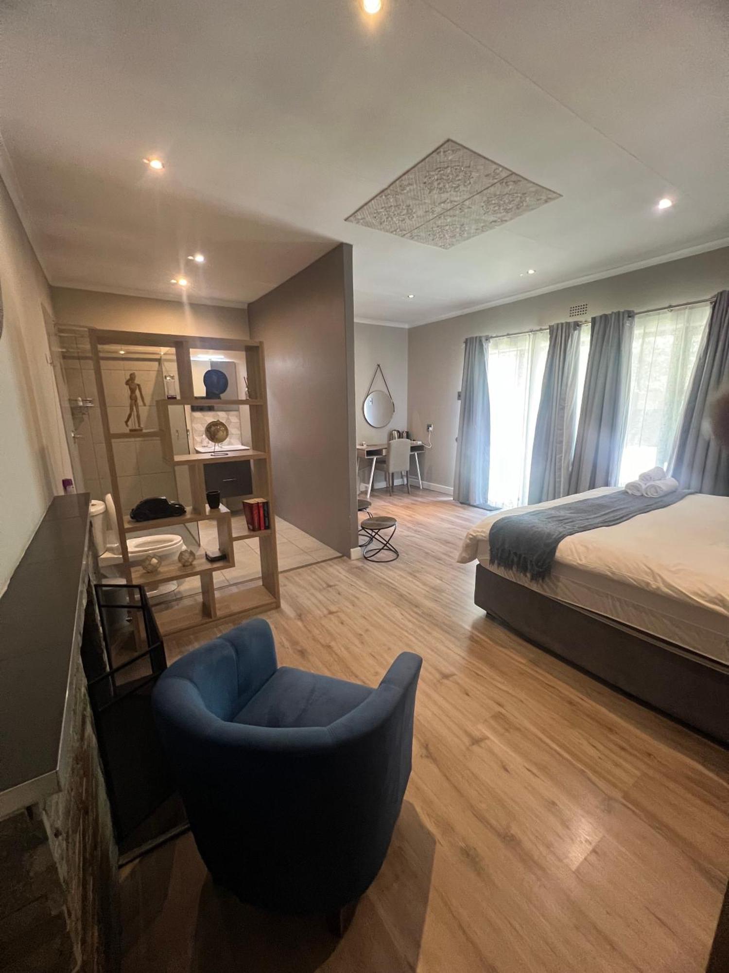 Le'Ciara Luxury Guest House Йоханнесбург Экстерьер фото